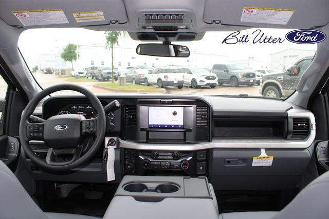 new 2025 Ford F-350 car, priced at $72,925