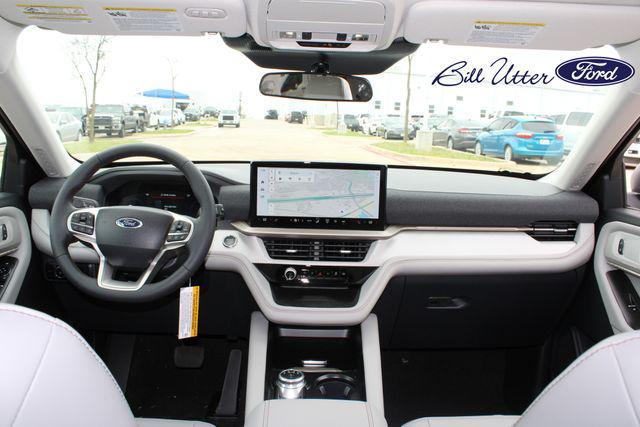 new 2025 Ford Explorer car, priced at $42,869