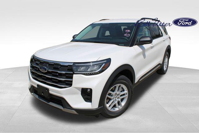 new 2025 Ford Explorer car, priced at $44,706