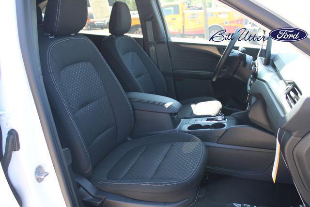 new 2025 Ford Escape car, priced at $27,592