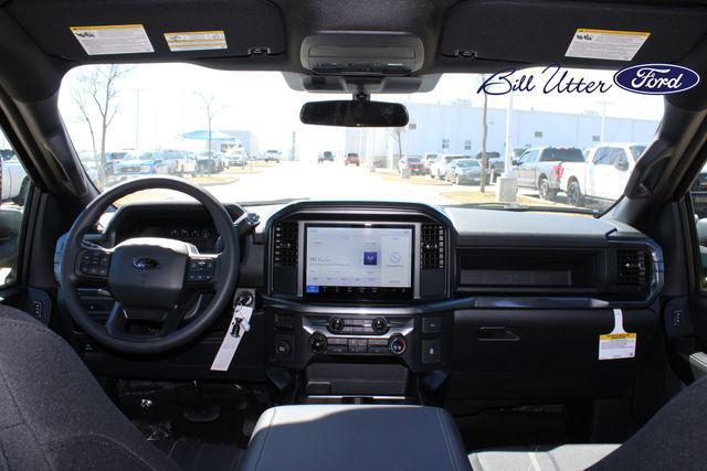 new 2025 Ford F-150 car, priced at $43,952