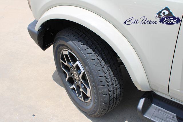 new 2025 Ford Bronco car, priced at $49,976