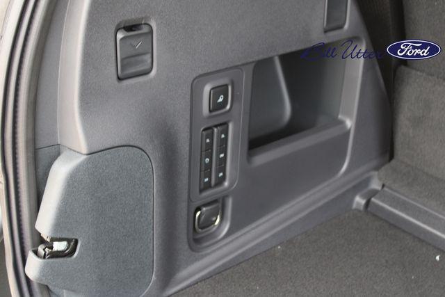 new 2025 Ford Expedition car, priced at $69,800