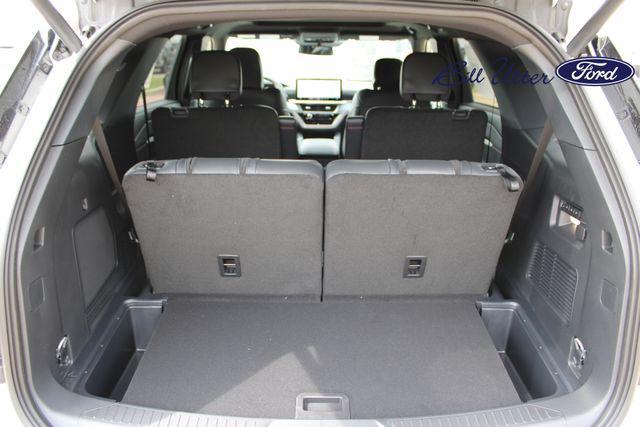 new 2025 Ford Explorer car, priced at $53,248