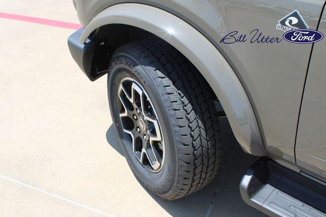 new 2025 Ford Bronco car, priced at $52,258