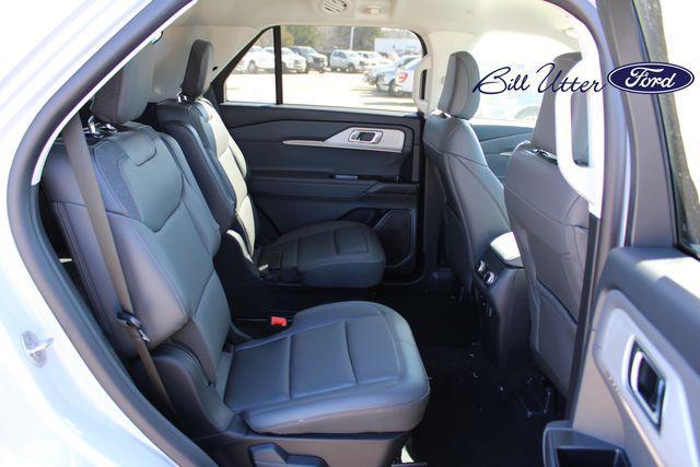 new 2025 Ford Explorer car, priced at $39,131