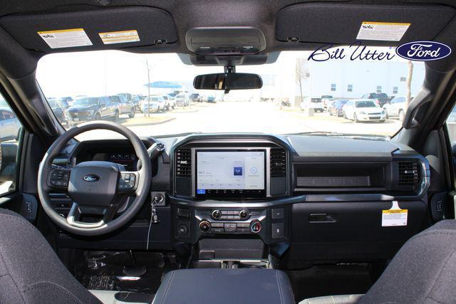 new 2025 Ford F-150 car, priced at $45,202