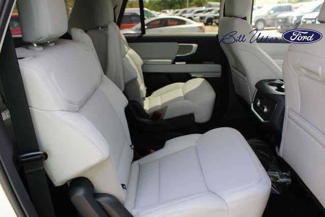 new 2025 Ford Expedition Max car, priced at $80,940