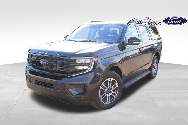 used 2025 Ford Expedition car, priced at $61,947