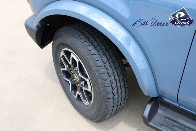 new 2025 Ford Bronco car, priced at $50,534