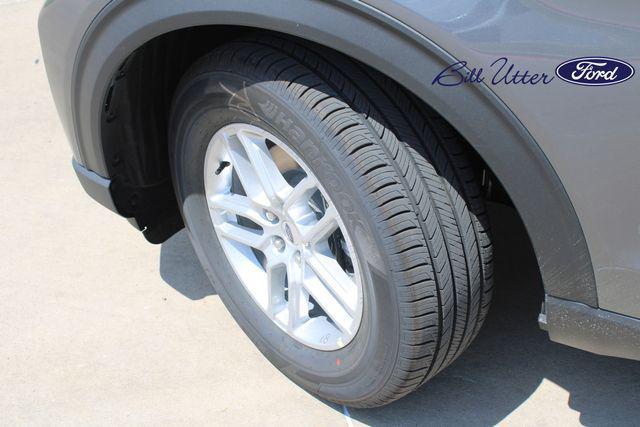 new 2025 Ford Explorer car, priced at $43,912