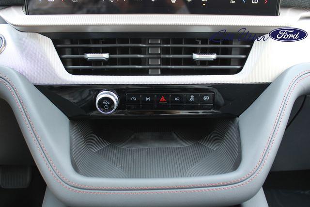 new 2025 Ford Explorer car, priced at $42,925