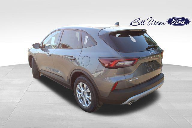 new 2025 Ford Escape car, priced at $28,220
