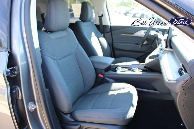 new 2025 Ford Explorer car, priced at $39,616