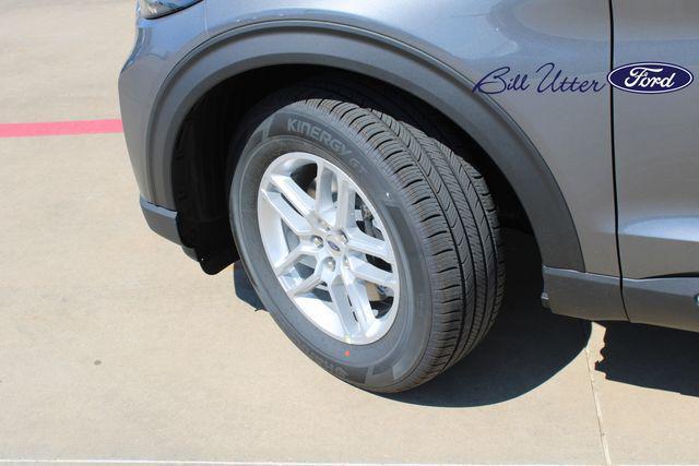 new 2025 Ford Explorer car, priced at $39,616
