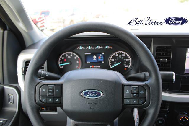 new 2025 Ford F-250 car, priced at $57,923