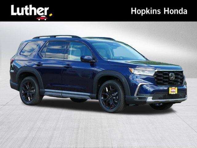 new 2025 Honda Pilot car, priced at $47,254