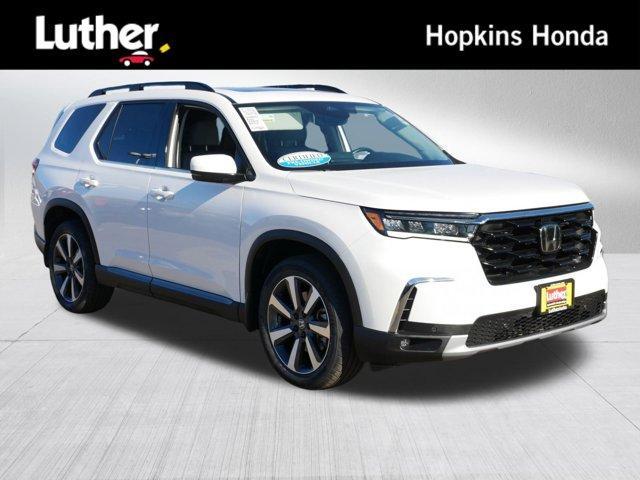 used 2023 Honda Pilot car, priced at $41,495