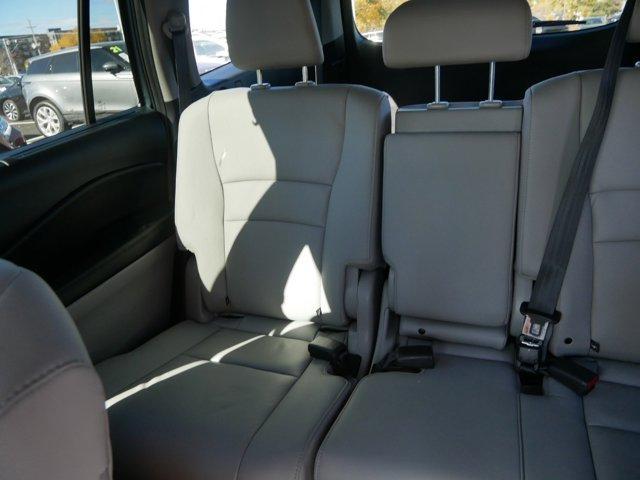 used 2022 Honda Pilot car, priced at $32,495