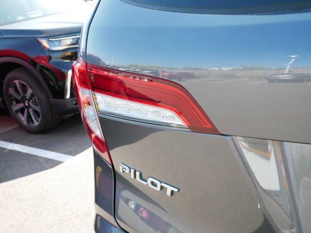 used 2021 Honda Pilot car, priced at $31,995