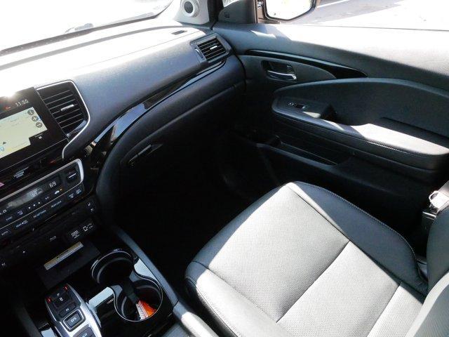 used 2021 Honda Pilot car, priced at $31,995