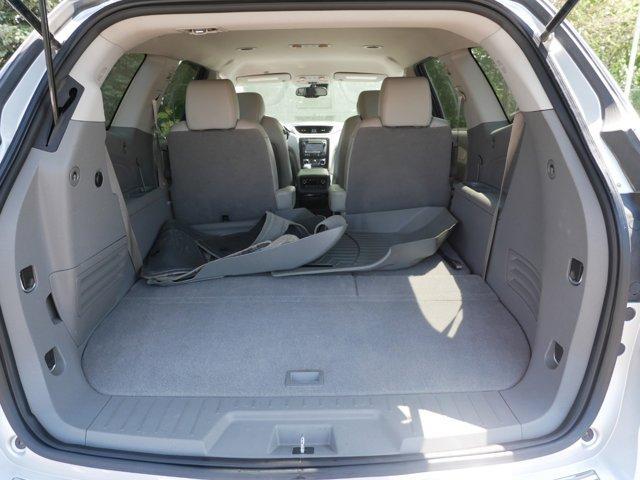 used 2015 Chevrolet Traverse car, priced at $13,895