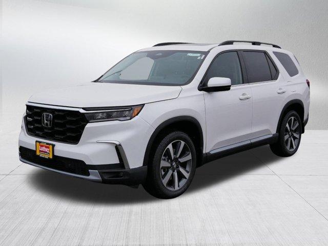 new 2025 Honda Pilot car, priced at $47,973