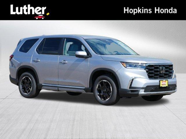 new 2025 Honda Pilot car, priced at $44,560