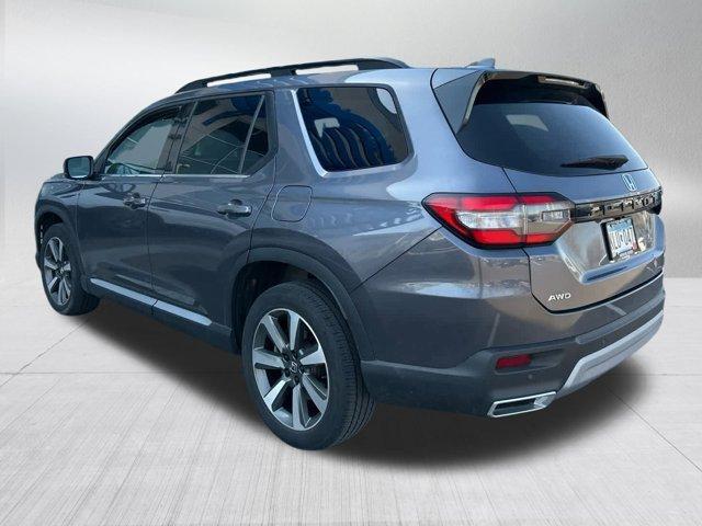 used 2023 Honda Pilot car, priced at $43,995