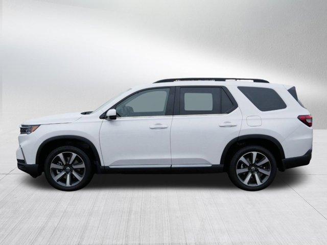 new 2025 Honda Pilot car, priced at $49,959