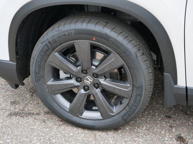 new 2025 Honda Pilot car, priced at $42,595