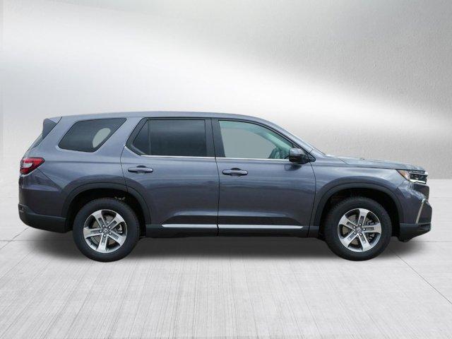 new 2025 Honda Pilot car, priced at $45,310