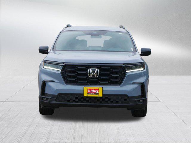 new 2025 Honda Pilot car, priced at $42,195