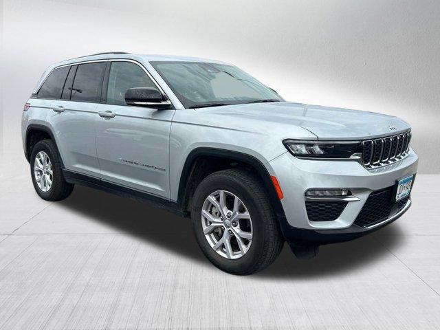 used 2022 Jeep Grand Cherokee car, priced at $33,995