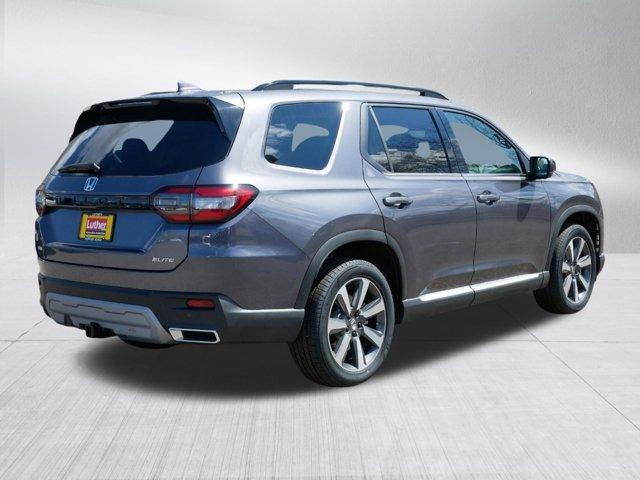 new 2025 Honda Pilot car, priced at $50,566