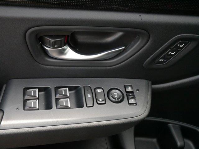 used 2025 Honda Pilot car, priced at $48,995