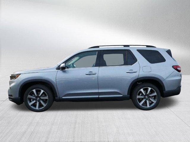 new 2025 Honda Pilot car, priced at $50,566