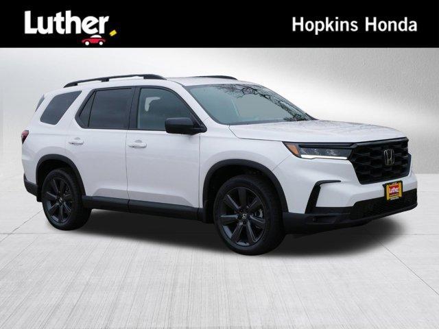 new 2025 Honda Pilot car, priced at $42,550