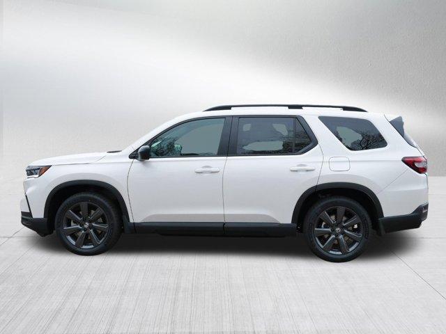 new 2025 Honda Pilot car, priced at $42,550
