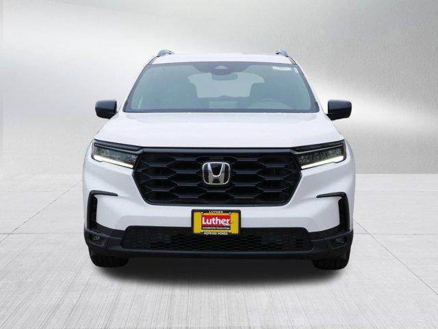 new 2025 Honda Pilot car, priced at $42,550