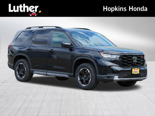 new 2025 Honda Pilot car, priced at $48,070