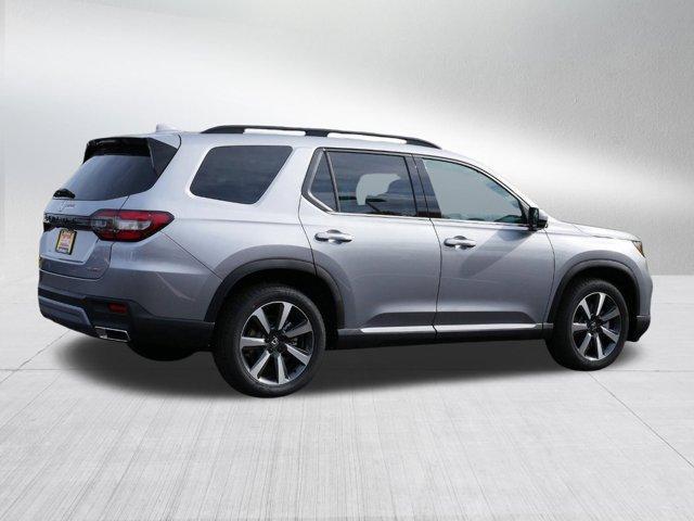 new 2025 Honda Pilot car, priced at $49,066