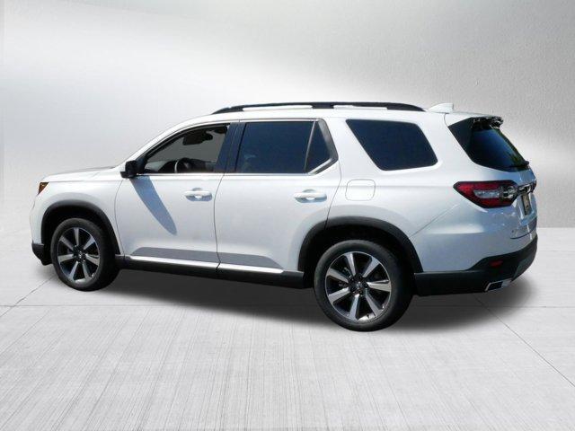 used 2025 Honda Pilot car, priced at $49,895