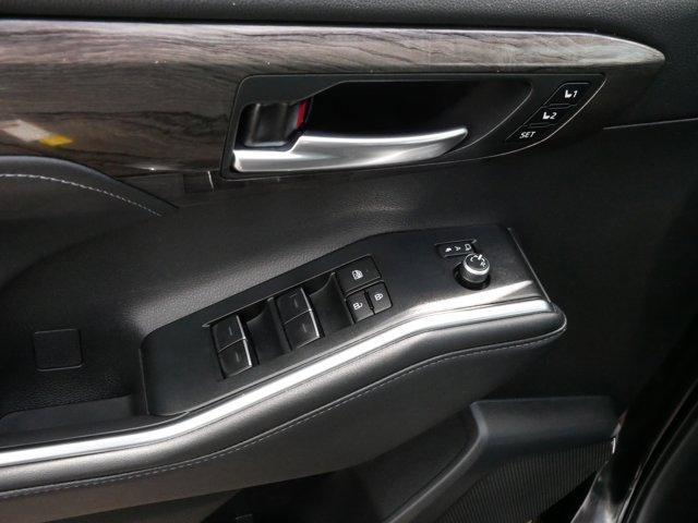 used 2024 Toyota Highlander car, priced at $46,495