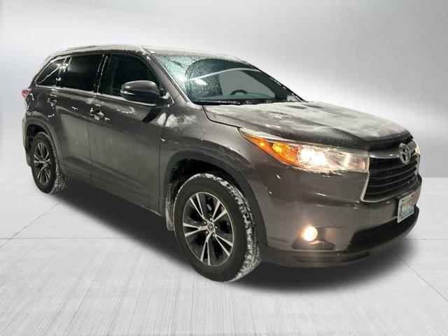 used 2016 Toyota Highlander car, priced at $20,995