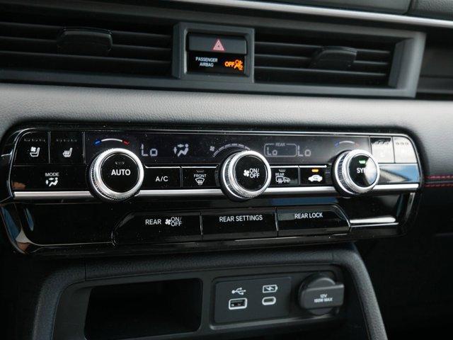 new 2025 Honda Pilot car, priced at $50,898