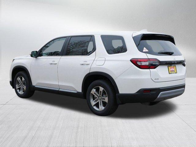 new 2025 Honda Pilot car, priced at $43,560