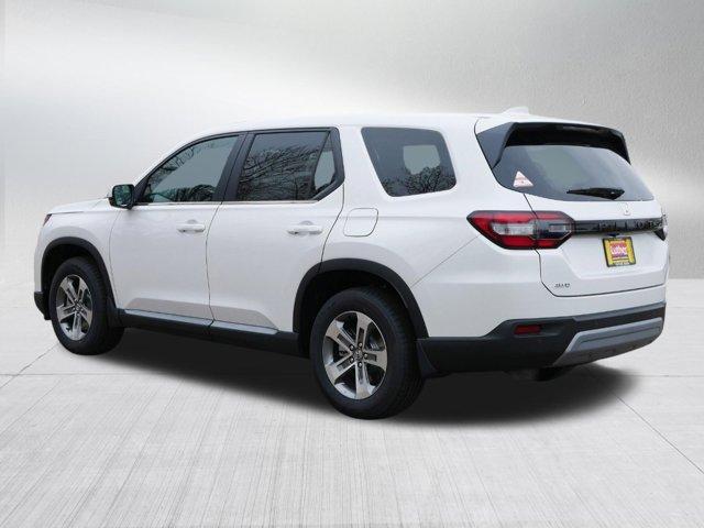 new 2025 Honda Pilot car, priced at $45,060