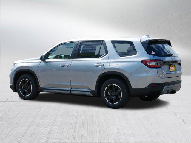 new 2025 Honda Pilot car, priced at $44,286