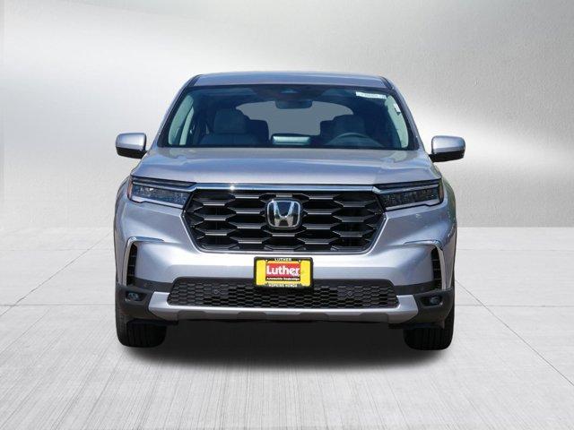 new 2025 Honda Pilot car, priced at $44,286